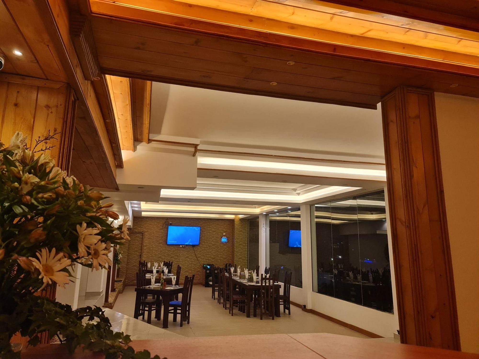 Top Rich Hotel Nuwara Eliya Exterior photo