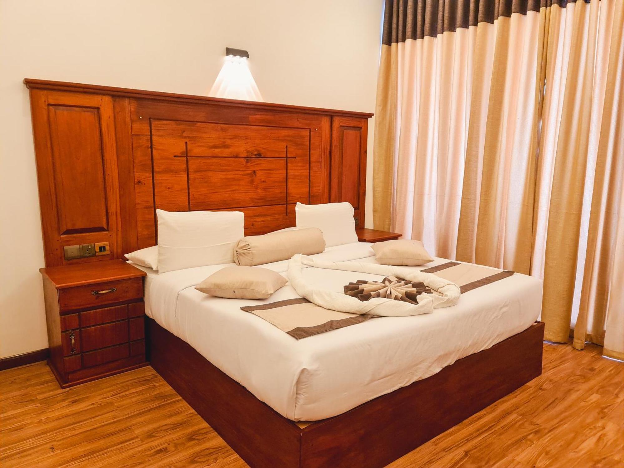 Top Rich Hotel Nuwara Eliya Exterior photo